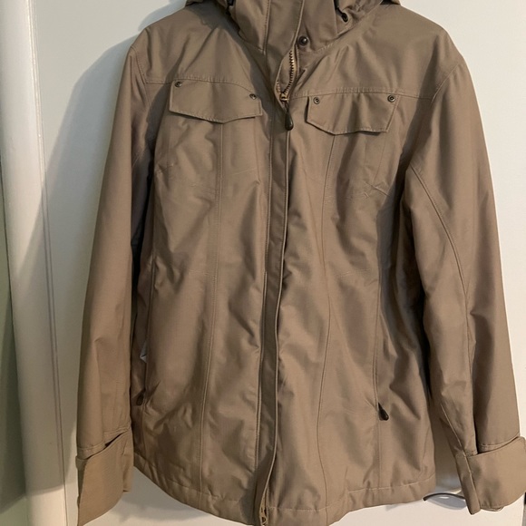 Columbia Womens Medium Ski/Snowboard winter jacket - Picture 2 of 4